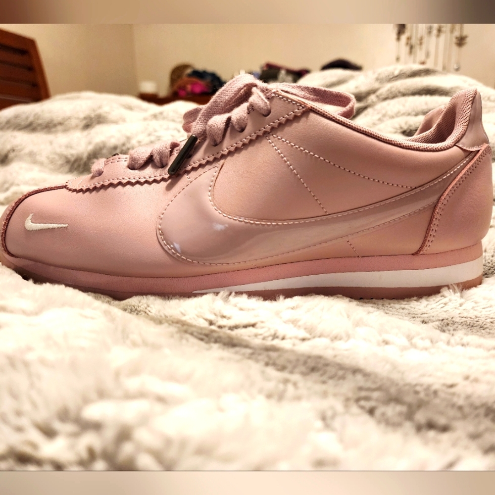 Nike Classic Cortez Women’s size 9.5